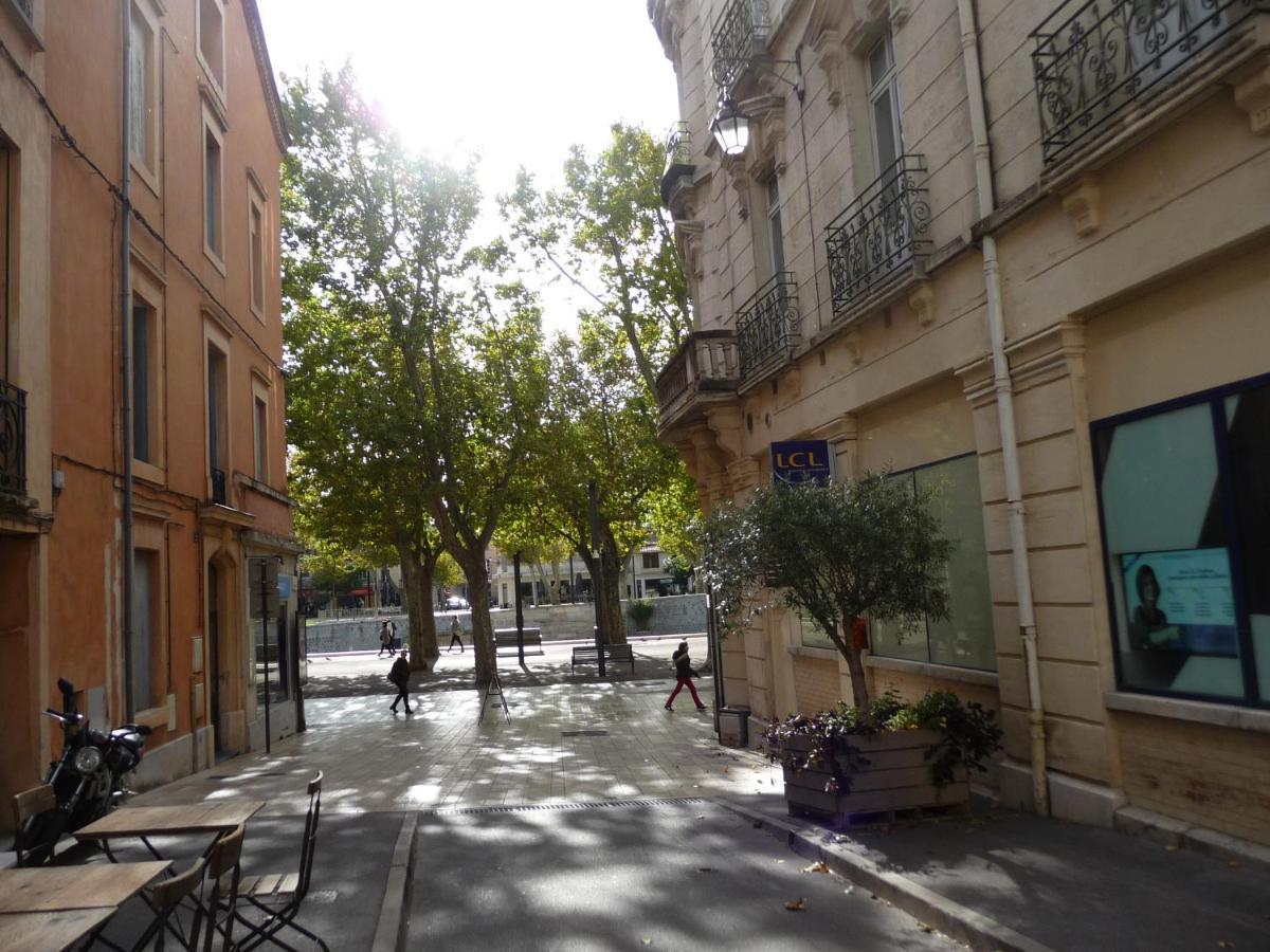 Appartement de 105m2, balcon sur Cours de la République Narbona Exterior foto